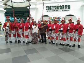 PENTAS KESENIAN BREGODO KALURAHAN BUDAYA SEMANU DI BANDARA YIA